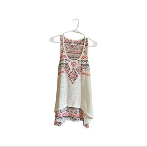 Sleeveless blouse.